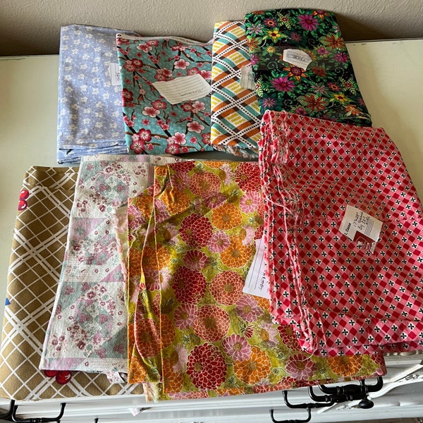 Large lot of mostly vintage and newer cotton fabric offer quilts, crafting, sewing, 8 different patterns, 2 1/2 pounds of fabric