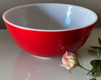 Large, vintage red Pyrex nesting, mixing bowl / 4 qt #404 red Pyrex bowl / vintage Pyrex / collectible red bowl