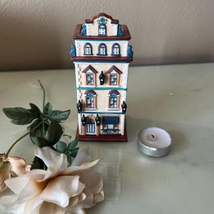 PartyLite Cafe Cafe Prague Tea light house in box / small house, cafe tea light burner / Partylite home decor