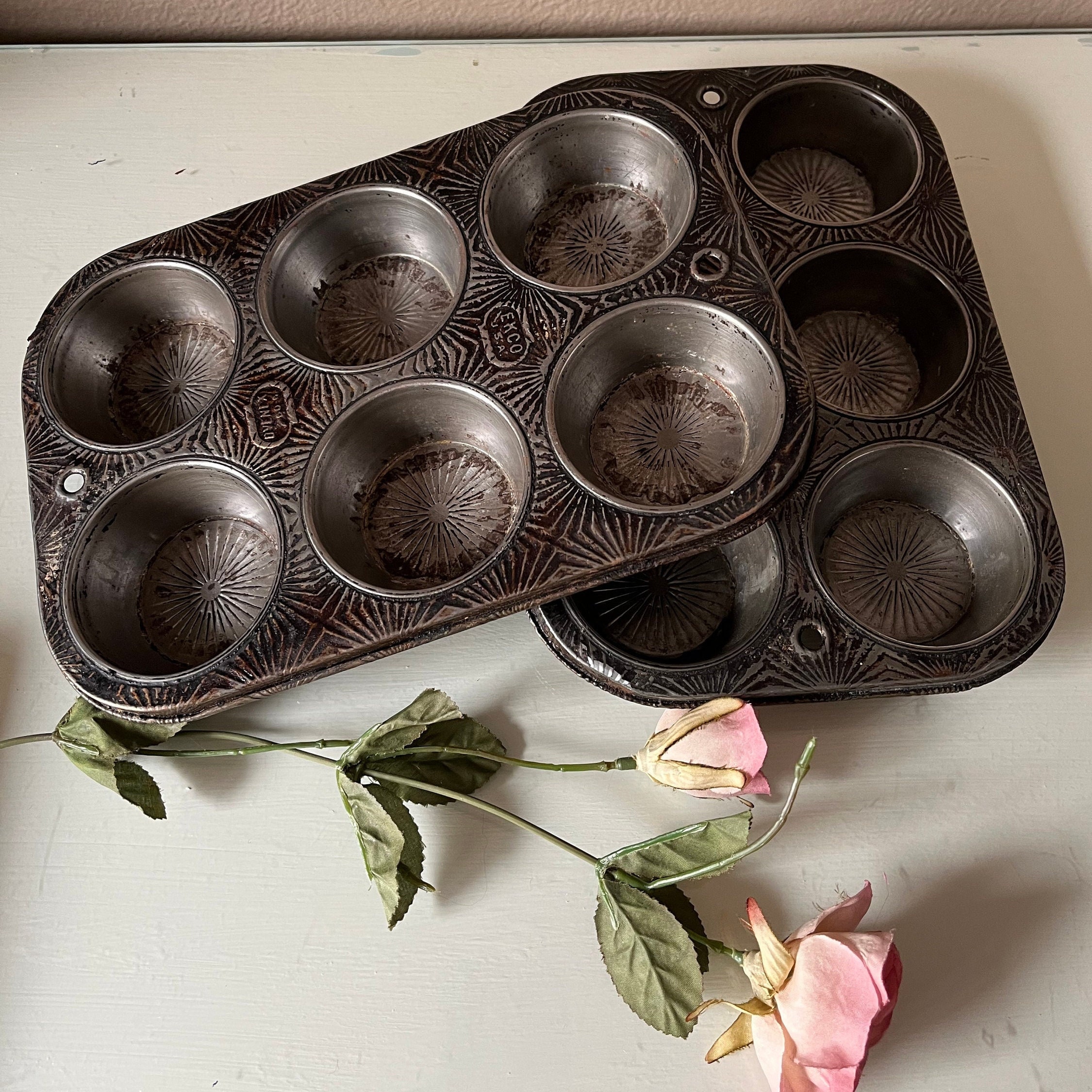 Vintage Anthropologie Ceramic Cupcake Muffin Pan Maelle -  Denmark
