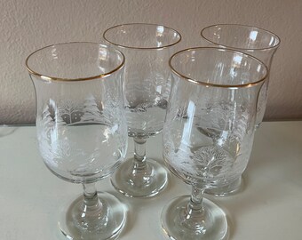 Libbey&#39;s Winter White Christmas Tree Footed Goblets, Arby&#39;s Pine (Set of 4