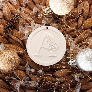 Anhänger, Buchstabe, Name, Vorname, Keraflott, Weihnachten, Tannenbaum, Geschenk, Schmetterling
