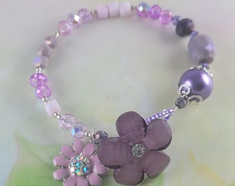Flower Button Beaded Bracelet with Czech Glass Beads and Purple Enamel Flower Charm 7"