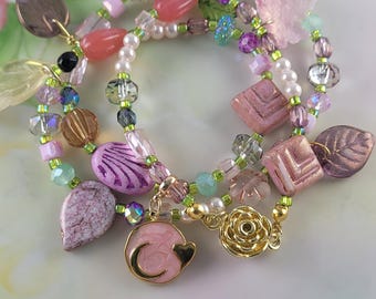 Wrap Beaded Bracelet Czech Glass Charms Dangles 18K Gold Plated Flower Magnetic Clasp 7 1/4"