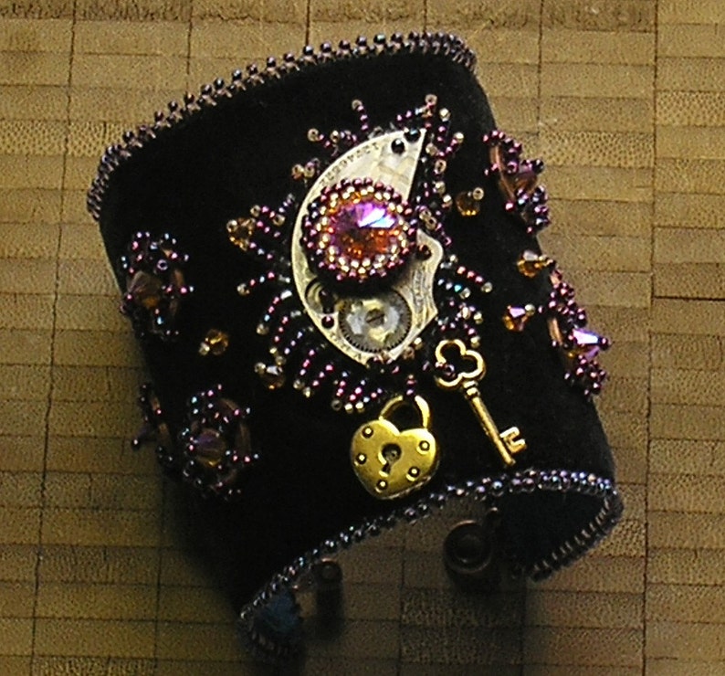 Beading Pattern Black Velvet Steampunk Beaded Bracelet TUTORIAL All