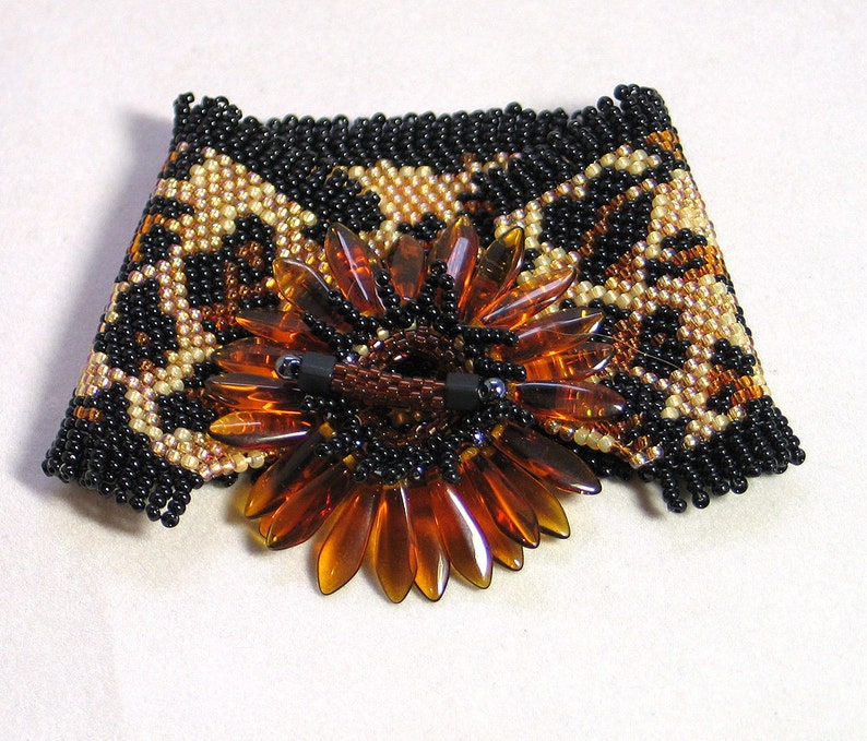 Bead Pattern African Leopard Print peyote stitch or loomwork Beaded Bracelet with toggle clasp tutorial instructions Hannah Rosner Designs image 4