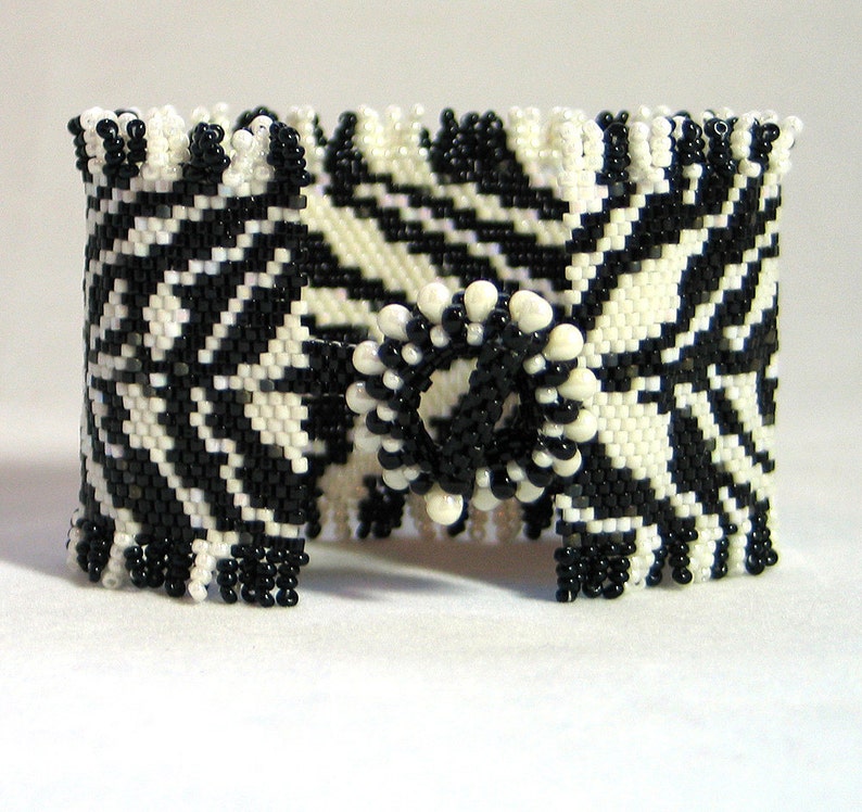 Bead Pattern African Zebra Print Beaded Bracelet With Toggle Etsy