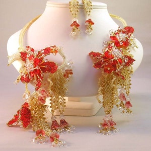 Istruzioni per il tutorial avanzato di Hannah Rosner Designs per collana di perline con motivo a fiore della passione e tralcio di peyote e ndebele. immagine 3