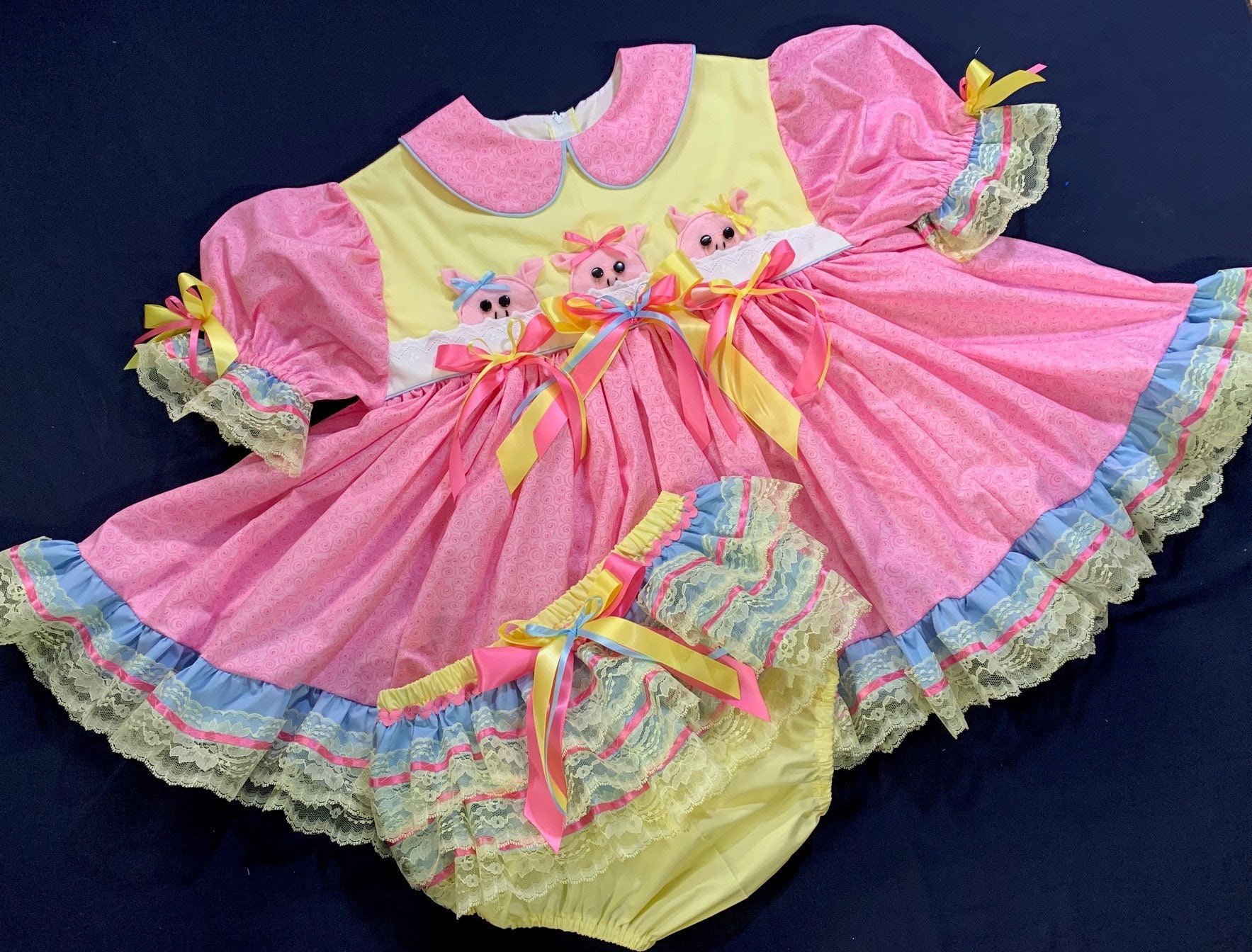 新品　Apolina SISSY SMOCK DRESS 7-9Y 新品 Apolina SISSY SMOCK DRESS 7-9Y Sissy Smock Dress in Resort