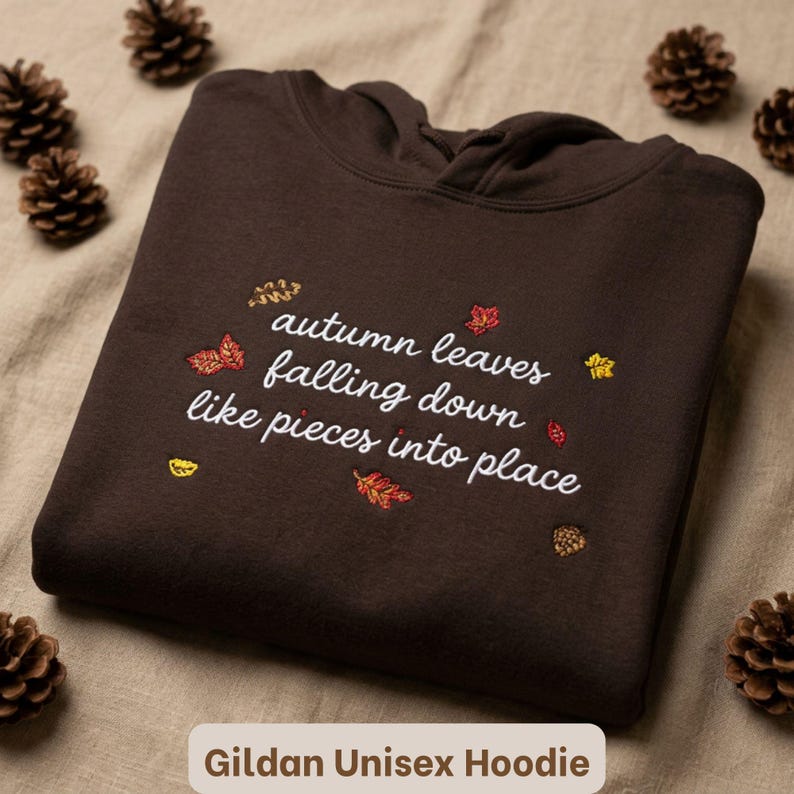 Sudadera con bordado de hojas de otoño cayendo, cómoda sudadera Taylor, sudadera All Too Well, sudadera con capucha, bordado de letras, regalo para amantes de la música imagen 8