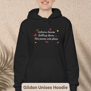 Sudadera con bordado de hojas de otoño cayendo, cómoda sudadera Taylor, sudadera All Too Well, sudadera con capucha, bordado de letras, regalo para amantes de la música imagen 9
