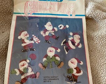 bucilla christmas  , joyful santas ,sequins, Felt  Ornament Kit 82638, Bucilla Christmas SANTAS Ornament Kit ~ 6 Piece ~ 3" Felt, box a