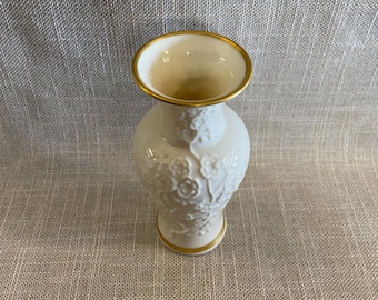 Lenox Ming Blossom Gold Trimmed Vase