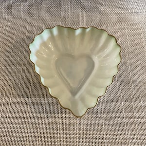 Belleek Heart with 5th Date Mark in Green on Bottom