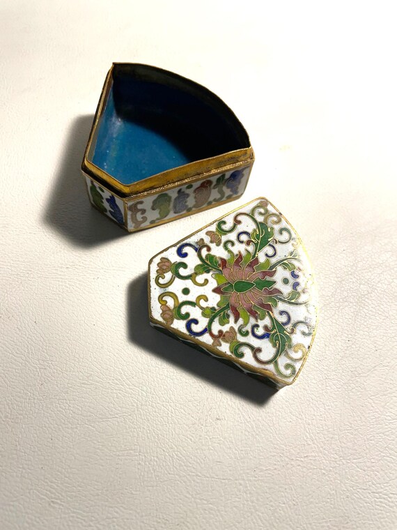 Oriental Cloisonne Triangular Floral Lidded Trink… - image 3