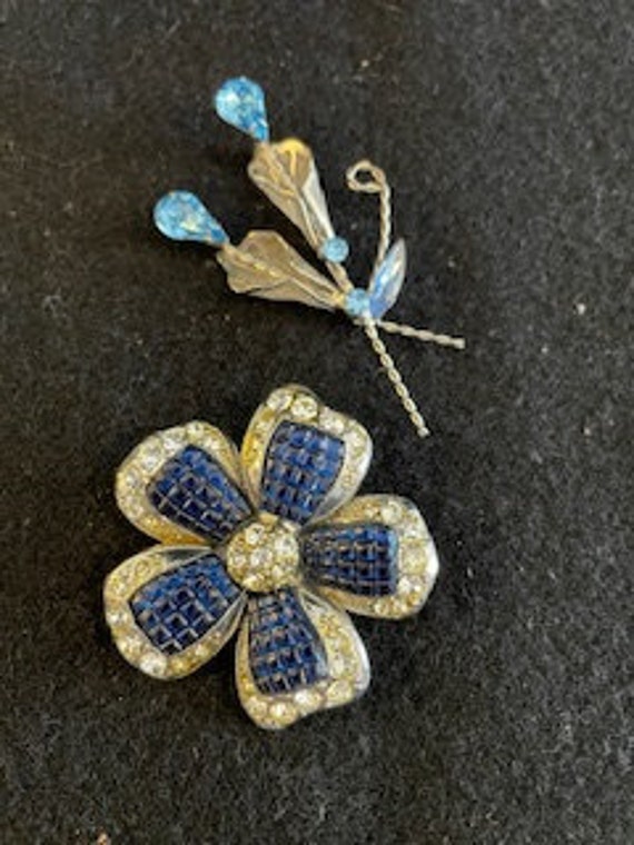 Vintage Avon Blue Petal Pin and Blue Rhinestone F… - image 2