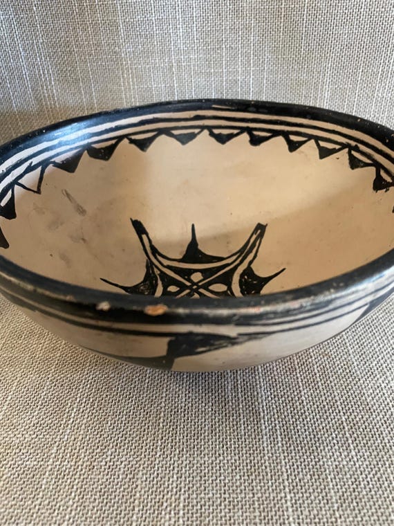 Santo Domingo Kewa Pueblo Painted Pottery Bowl - Etsy