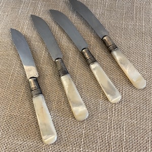 Set of FOUR Mother of Pearl Handled Fruit Knives - Federal Stamped MOP Fruit or Dessert Knives - Collectible MOP Set