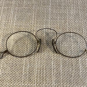 Spring Loaded Vintage Pince-nez Oval Eyeglasses - Antique Eyeware - Pince Nez Style Glasses with Spring on Bridge to Hold in Place