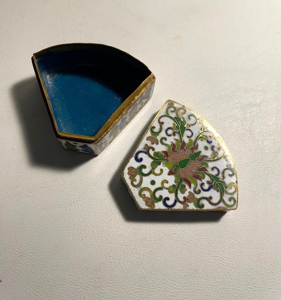 Oriental Cloisonne Triangular Floral Lidded Trink… - image 5