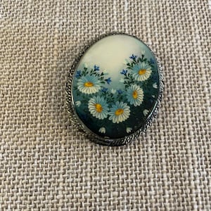 Sea Shell Hand Painted Sterling Silver Brooch - Colorful Hand Painted Mother of Pearl Vintage - Floral Mother of Pearl Pin