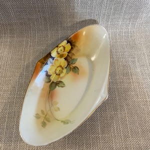 Nippon Hand Painted Oval Bowl - Colorful Nippon Orange and Yellow Hand Painted Bowl - Beautiful Floral Painting on Nippon Bowl - Japanese