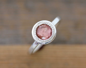 Oregon Sunstone Ring in Sterling Silver, Vintage Inspired Milgrain Detail Halo Ring