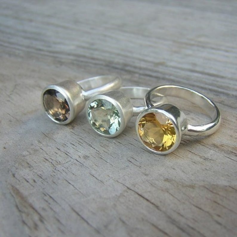 Diamond Alternative Green Amethyst Round Gemstone in Matte Silver Bezel Setting Handmade Boho Ring Prasiolite Ring Mint Green Ring