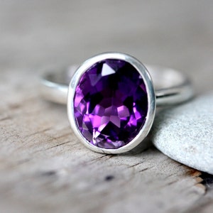 Handmade Amethyst Ring, Sterling Silver Ring, Purple Solitaire, Oval Cocktail Ring, February Birthstone Jewelry, Big Stone Ring, Gemstone