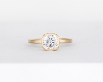 Moissanite Engagement Ring, Handmade Moissanite Yellow Gold Ring, Gift for her, Anniversary Ring, Diamond Alternative