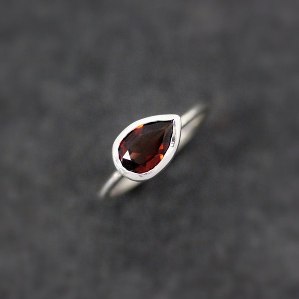 Sideswept Red Garnet Gemstone Ring, Size 6.5 Ready To Ship