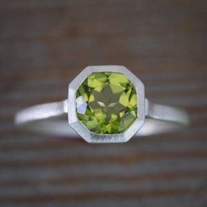 Peridot Ring in August Birthstone, Octagonal Asscher Gemstone Ring, Apple Green Stone Ring, Recycled and Handcrafted Customized Jewelry
