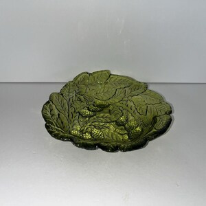 Vintage Green Pressed Glass Candy Dish Grapes Leaves Trinket Bowl Decor