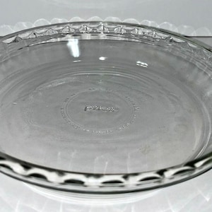 Vtg Pyrex Pie Plate #229 Fluted Scallop Edge 9.5 Clear Glass Deep Dish Ovenware