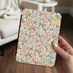 Spring Floral Pattern Kindle Case Cute Flower Neutral Case with Handle Kindle Paperwhite Colorsoft Signature Edition 11th 12th Generation