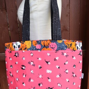 Lunch Bag XL Halloween Spooky Skulls and Pumpkins image 5