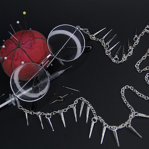 Glasses Chains | &#39;Needles&#39;