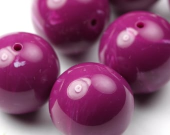 Vintage Lucite Beads Round Red Violet and White 18mm (6) VPB234