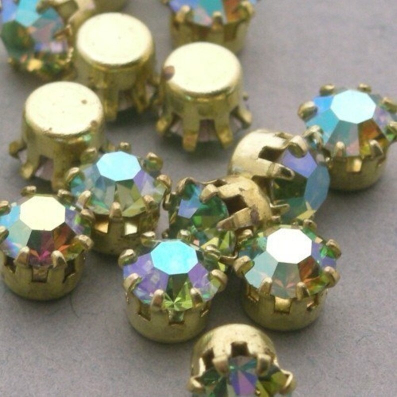 10 Vintage Swarovski Rhinestones Raw Brass Setting 19ss Chrysolite AB VS007 image 1