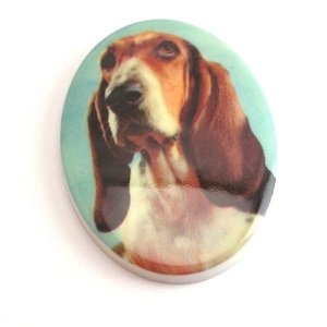 1 Vintage Basset Hound Dog Cabochon - 40x30 Flat Back Ovale Plastic Sticker West-Duitsland VPC01