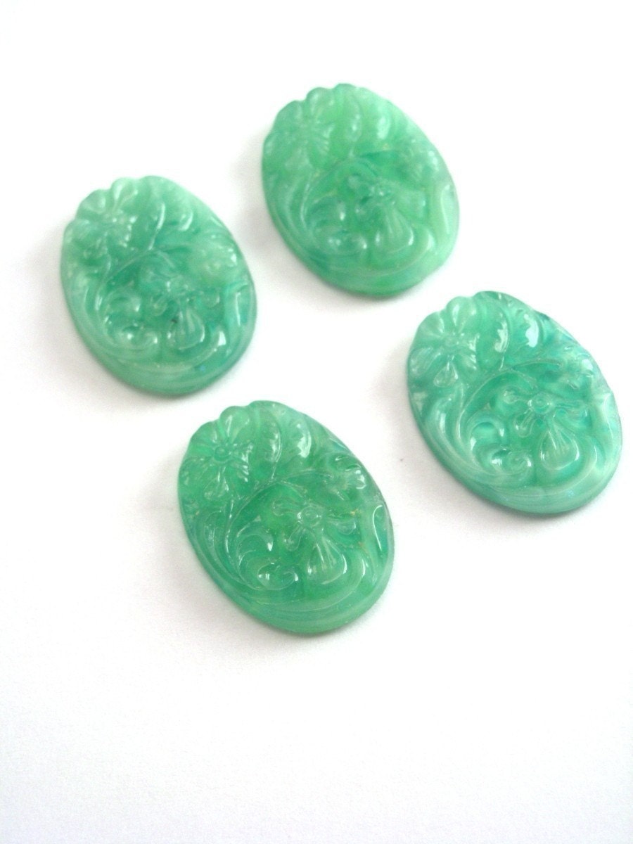 福袋・半額ポスター - クリーニング屋さん専用の通 Vintage Japanese Glass Floral Carved Oval Cabochons - 19x14 グラス・カップ・酒器