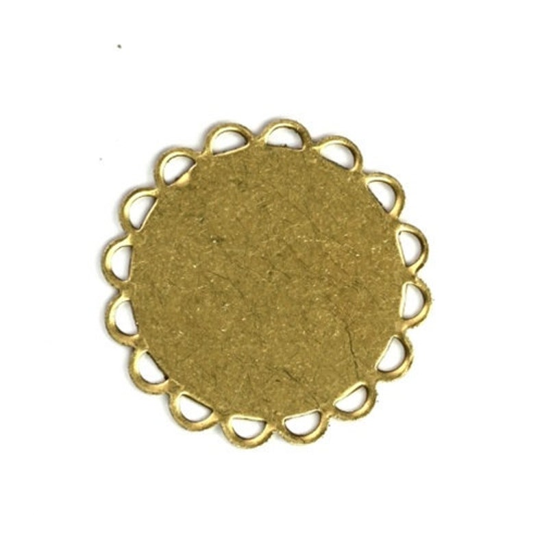 Cameo or Cabochon Settings 18mm Flat Round Lace Edge Raw Brass Blank Finding 6 FI559 image 1
