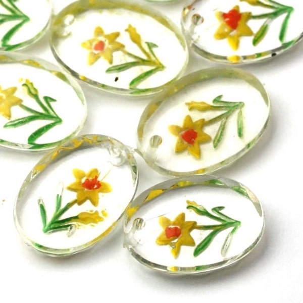 Vintage Plastic Pendants Charms Floral Intaglio Yellow Flower (4) VCP059