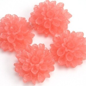 Dahlia Flower Plastic Cabochons - Transparent Melon - 18mm (4) PC075