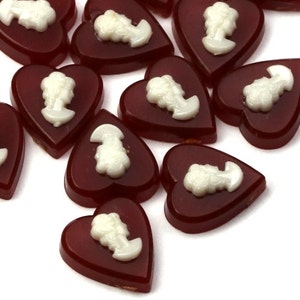 Vintage Plastic Cameo Small Heart Wine Red 9mm (10) VIC378