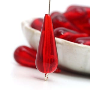Vintage Lucite Beads Red Teardrop Drop 29mm Ruby Transparent (6) VPB334