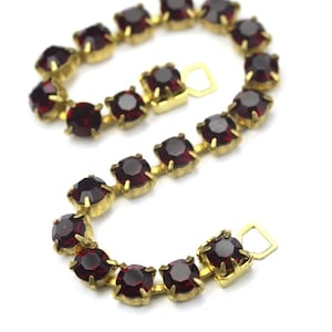 Vintage Swarovski Bracelet Chain Ruby 5mm Stones 7.25 Inches (1) VS072