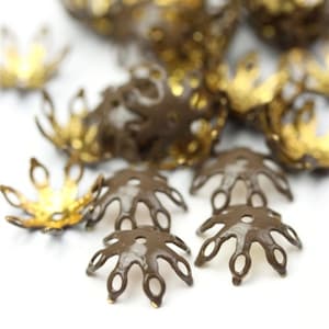 Vintage Findings Bead Caps Pronged Brown Enamel 12mm (8) VFI051