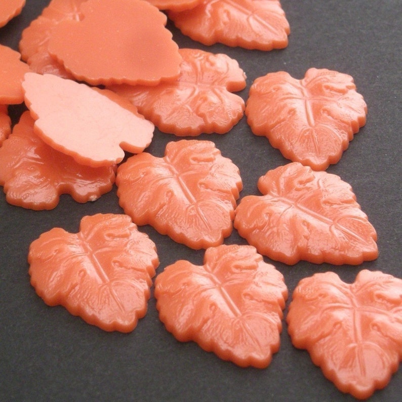 Vintage Plastic Leaf Cabochons 17mm Orange Flat Back CPL11 image 2