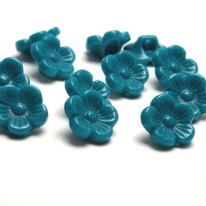 Vintage Plastic Flower Buttons Turquoise 11mm 28 VPB100 image 1